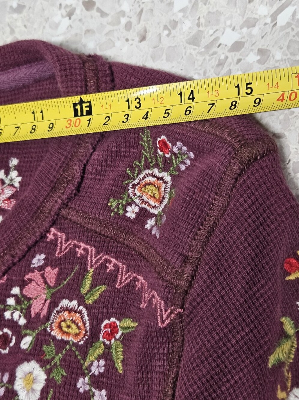 Sundance Fayette Floral Embroidered Henley Top Size Medium - Picture 3 of 9
